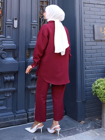 MODAMIHRAM Tunic in Red