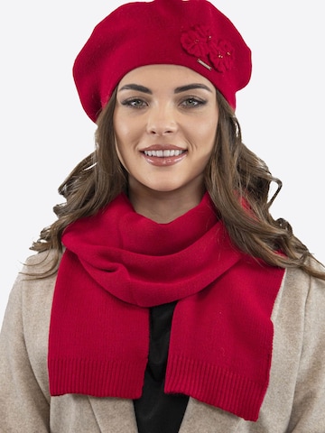 Vivisence Beanie in Red: front