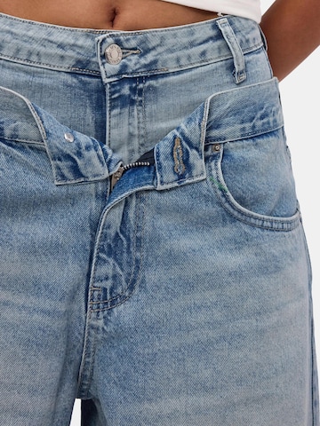 IT'S BASIC Baggy Jeans 'BERMUDA HIGH RISE SHORT' in Blauw: voorkant