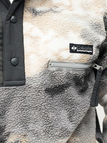 ruda COLUMBIA Sportinio tipo megztinis 'Helvetia™ II'