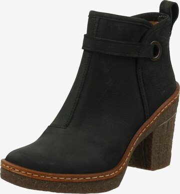 EL NATURALISTA Ankle Boots in Black: front