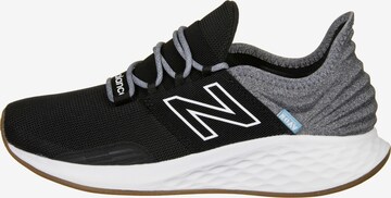 new balance Tekaški čevelj 'Roav' | črna barva