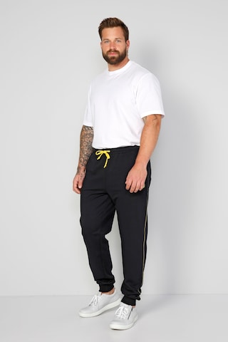 Boston Park Tapered Broek in Zwart