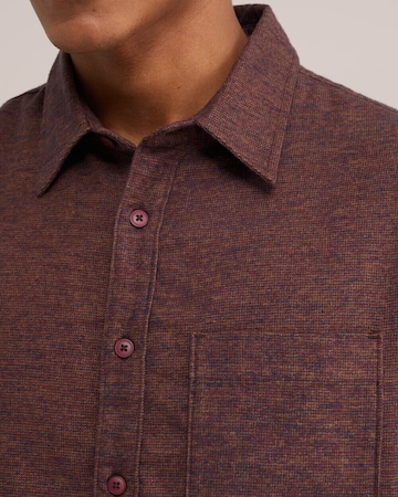 WE Fashion - Ajuste regular Camisa en rojo