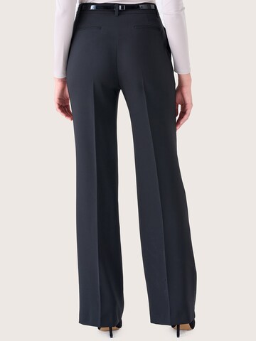 Camomilla Italia Boot cut Trousers 'Ashleyl' in Black