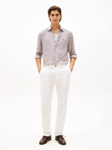 TOMMY HILFIGER - Ajuste regular Camisa en marrón