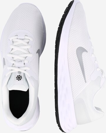 Chaussure de course 'Revolution 6' NIKE en blanc