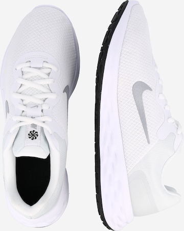 Chaussure de sport 'Revolution 6' NIKE en blanc