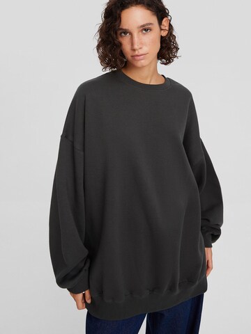 Sweat-shirt Bershka en gris