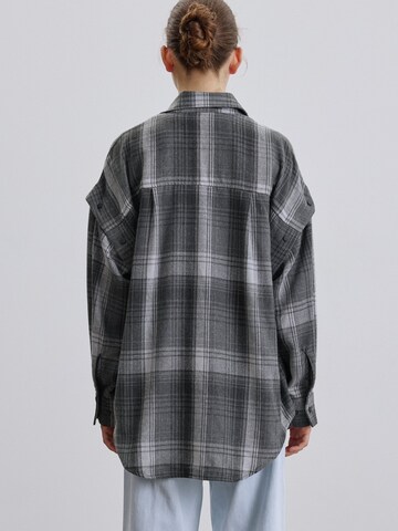 Estro Bluse‌‌‌‌‌‌‌‌‌‌ in Grau