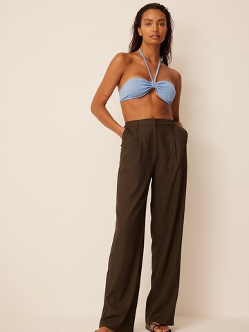 NA-KD Top in Blau