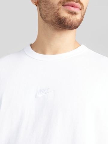 balta Nike Sportswear Marškinėliai 'Essential'