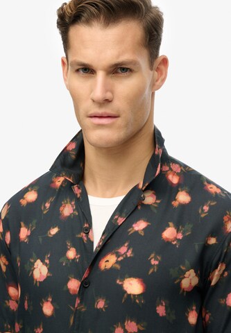 Fit confort Chemise Superdry en noir