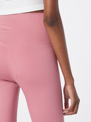 NIKE Skinny Παντελόνι φόρμας 'One' σε ροζ