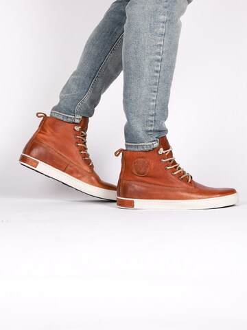 BLACKSTONE Hög sneaker 'Icon Am02' i brun