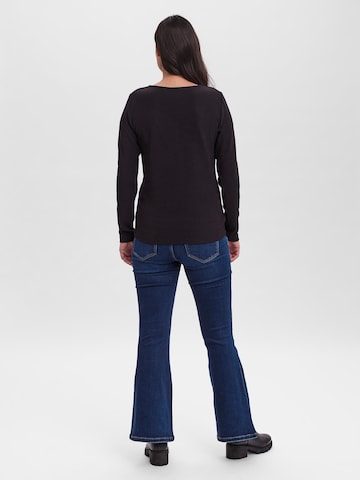 Vero Moda Maternity - Camisa 'Windy' em preto