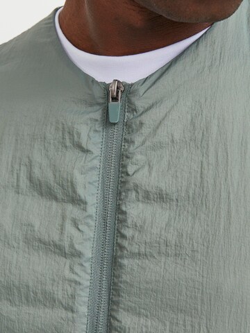 Gilet 'JJVesterbro' JACK & JONES en vert