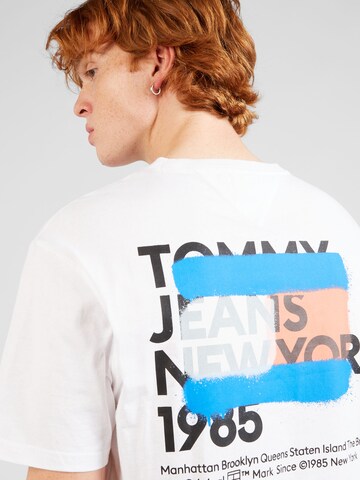 Tommy Jeans T-shirt i vit