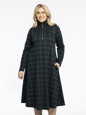 Robe YOEK en vert : devant