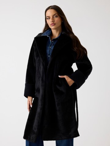 GUESS Between-Seasons Coat in Black: front