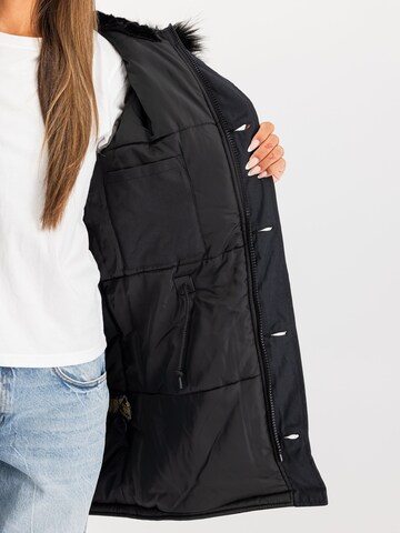 ALPHA INDUSTRIES Winterjacke 'Polar'‌‌‌ in Schwarz