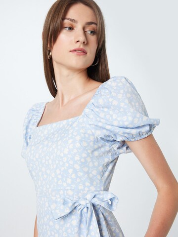 The Frolic Letnia sukienka 'DITSY' w kolorze niebieski