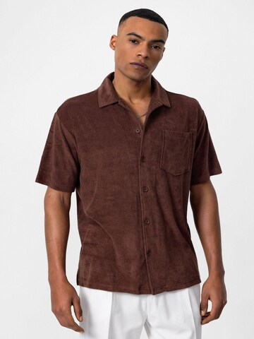 Antioch Regular fit Button Up Shirt in Brown: front