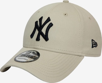 NEW ERA Cap 'New Era 9FORTY New York Yankees Essential' in Beige: front