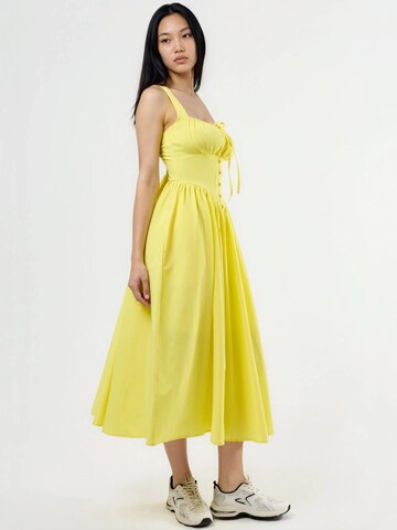 Busem Kleid in Gelb