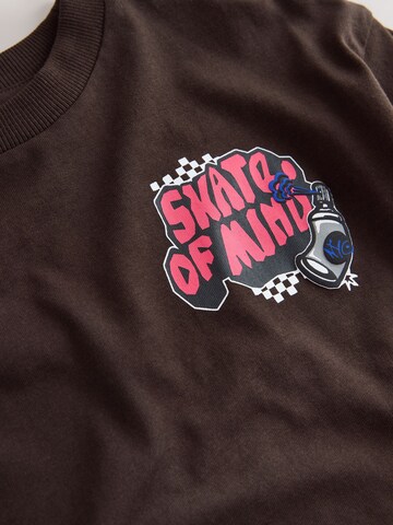 Next T-Shirt in Braun