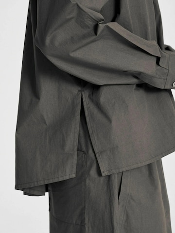 Camicia da donna 'Bella' di Gai+Lisva in grigio