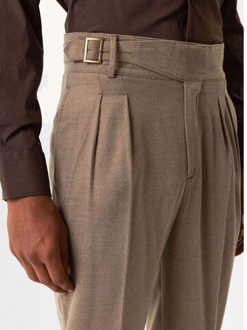 Tapered Pantaloni con pieghe 'Abelard' di Antioch in beige