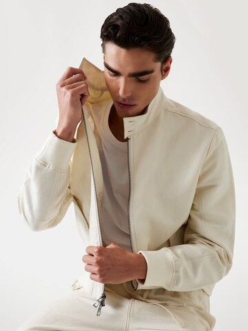 GUESS Jacke 'Harrington' in Beige