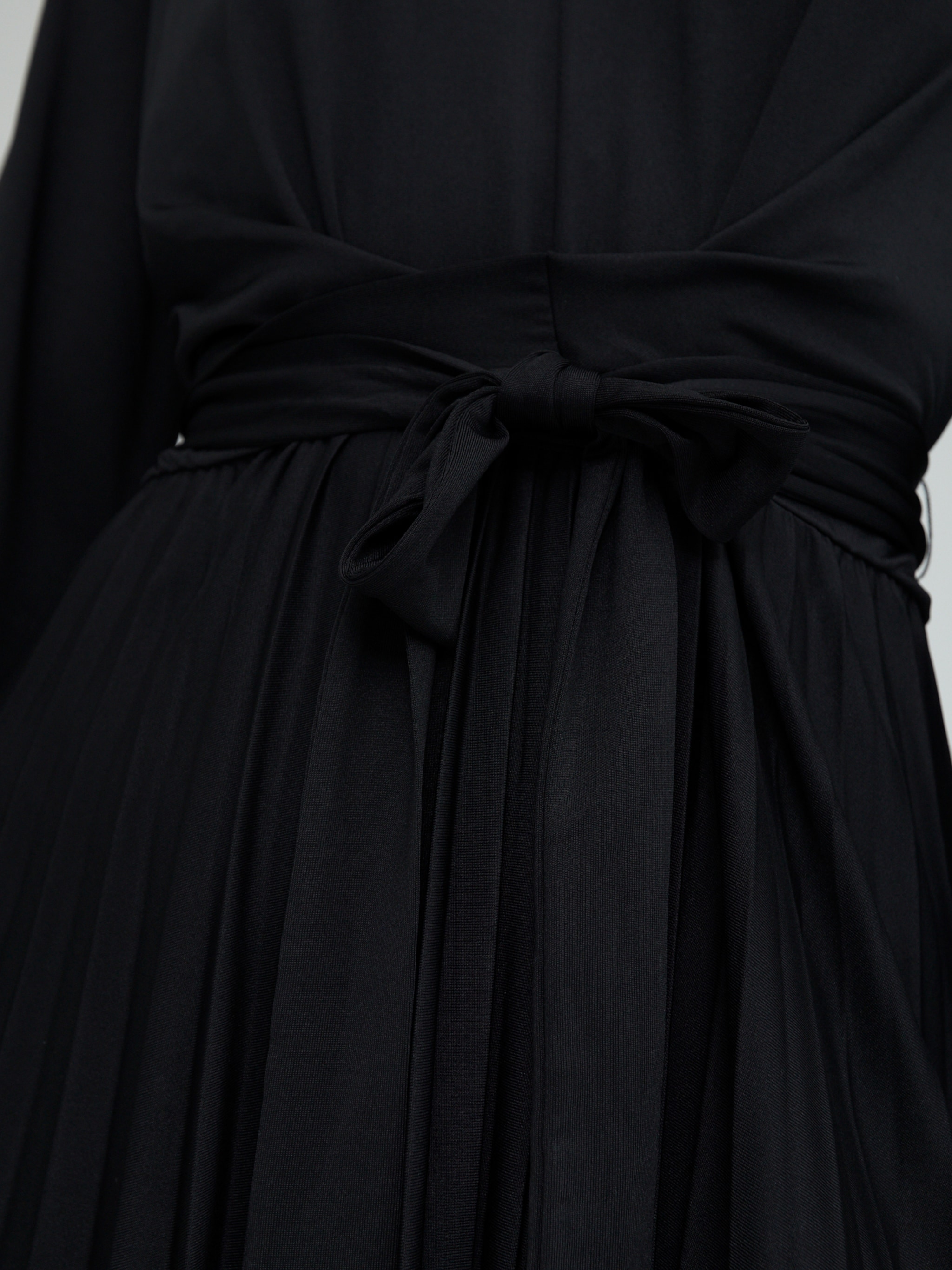 EDITED Produits Robe 'Ravena' noir
