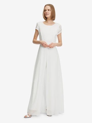 Vera Mont Jumpsuit in White: front