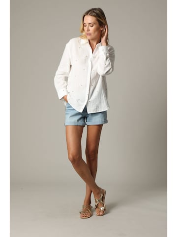 Chemisier 'Kenda' Deeluxe en blanc