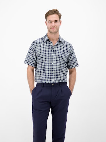 LERROS Regular Fit Kariertes Kurzarmhemd in Seersuckerqualität in Blau