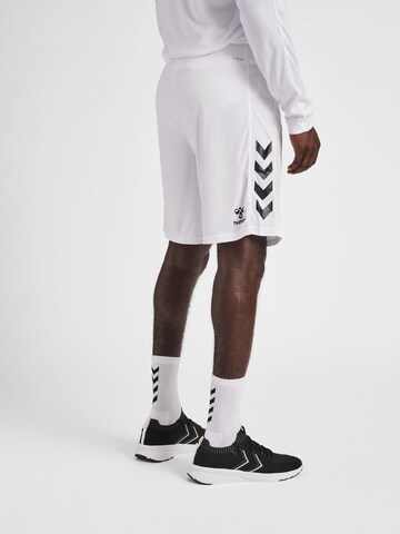 Regular Pantalon de sport 'Core' Hummel en blanc
