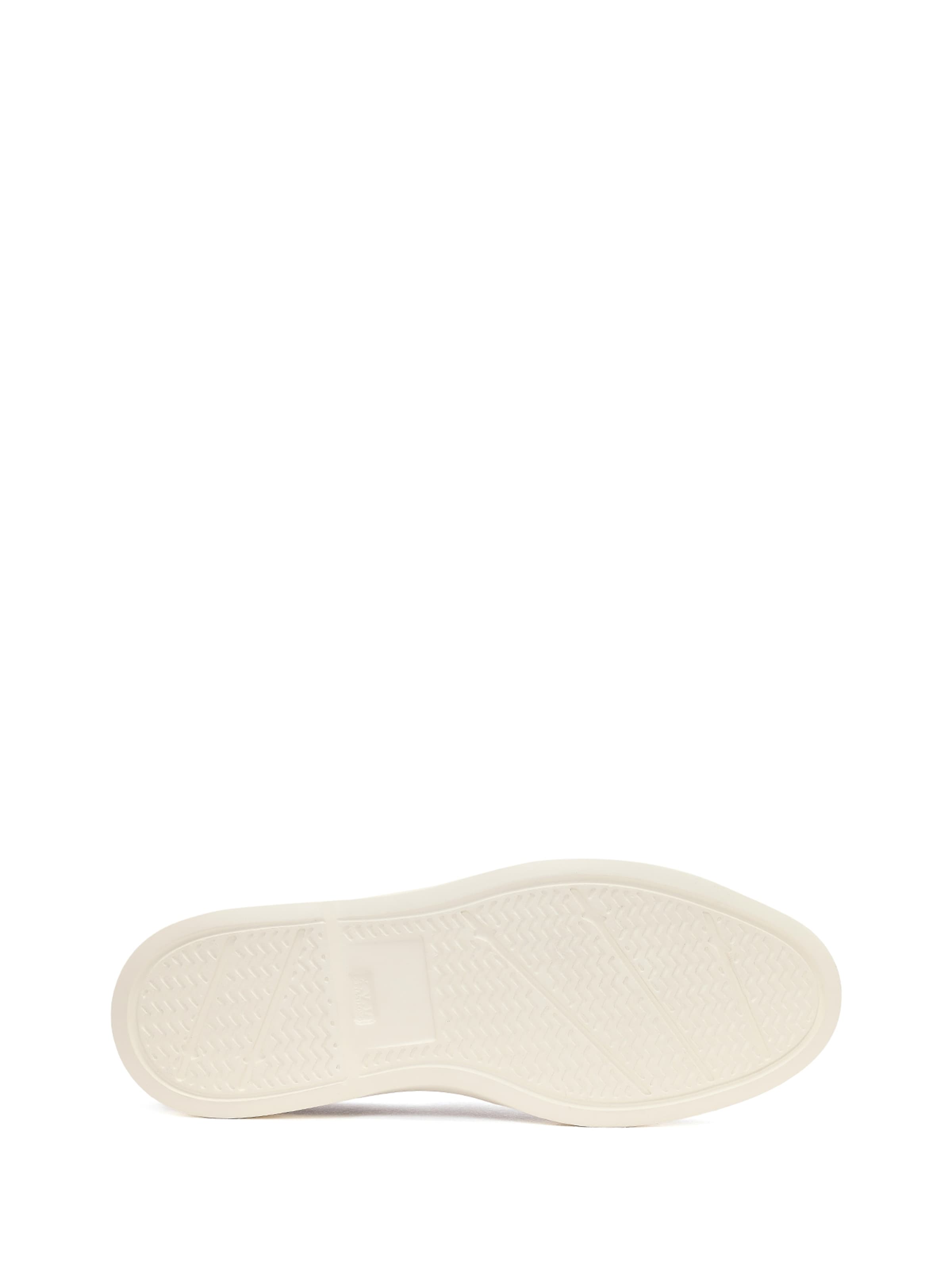 Derimod Moccasin in Beige