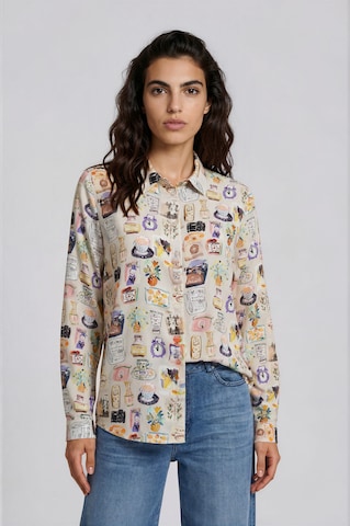 Milano Italy Blouse in White: front