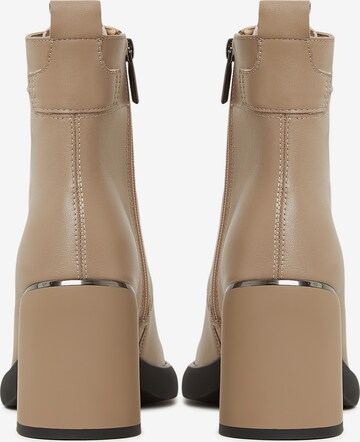 CESARE GASPARI Ankle Boots in Beige