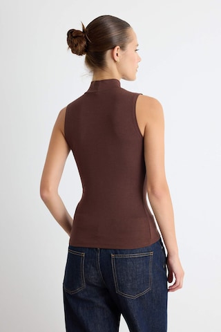 Trendyol Top – hnědá