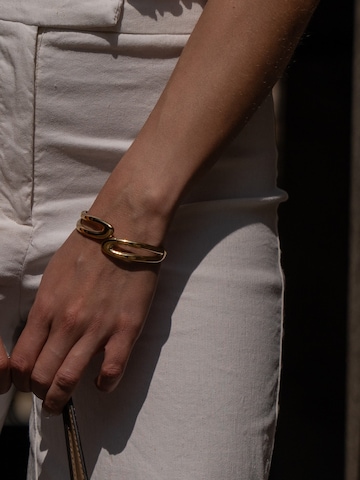hiBALI Bracelet 'Curved Bangle' in Gold