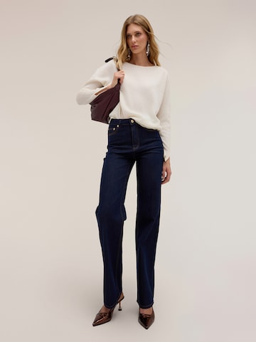 Pull-over MOTIVI en blanc