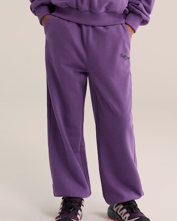 WE Fashion - Loosefit Pantalón en lila: frente