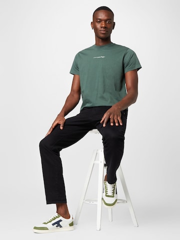 Pepe Jeans T-shirt 'ANDREAS' i grön