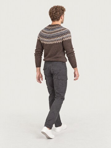 yazubi Regular Cargo Pants 'Jayden' in Grey