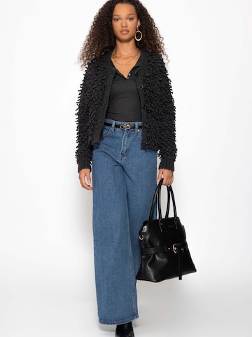 SASSYCLASSY Shirt in Black