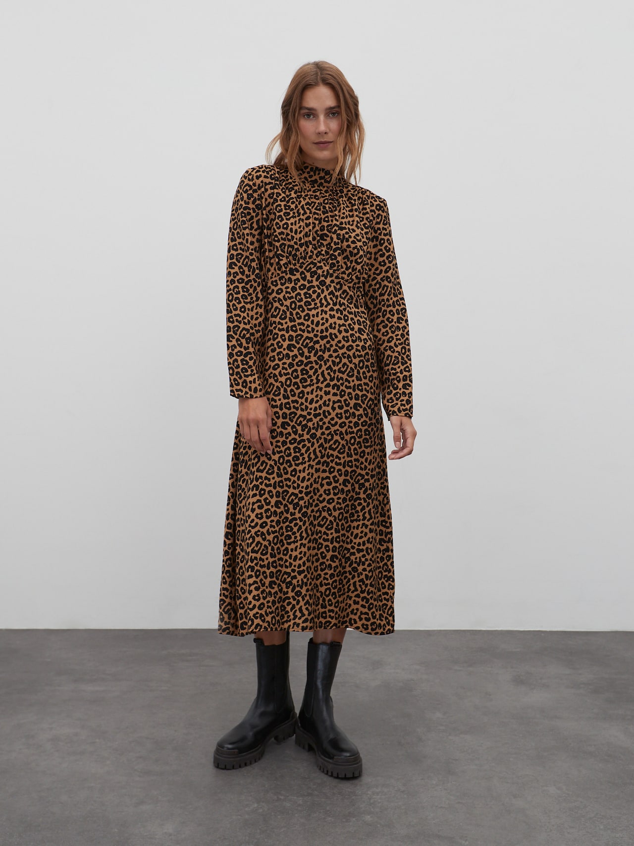 EDITED Produits Robe 'Febe' marron