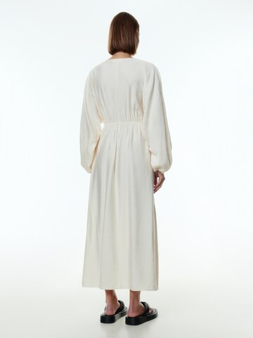 EDITED Dress 'Xue' in Beige